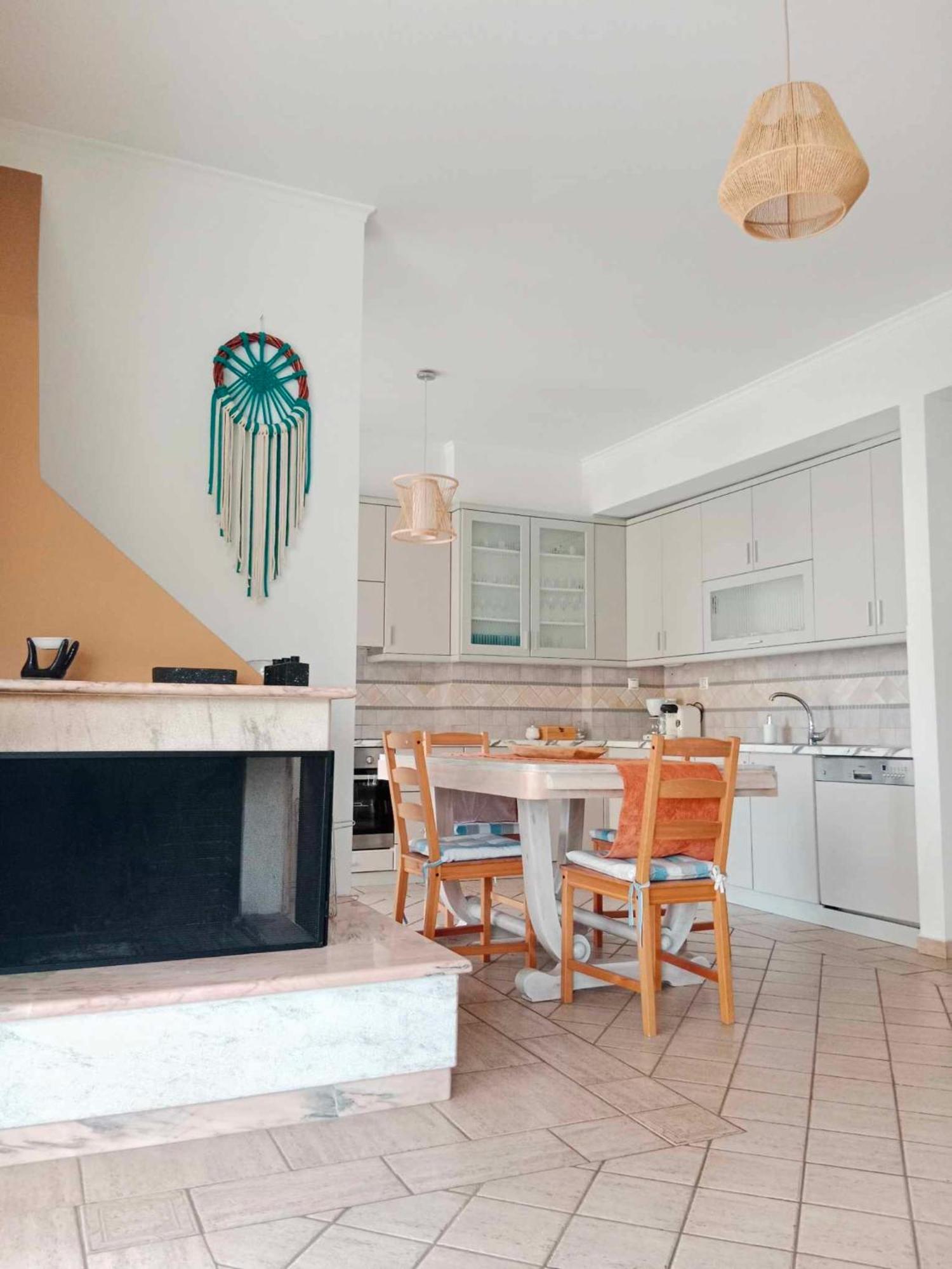 Lazarus 2Bd Apartment In The Center Patras Bagian luar foto