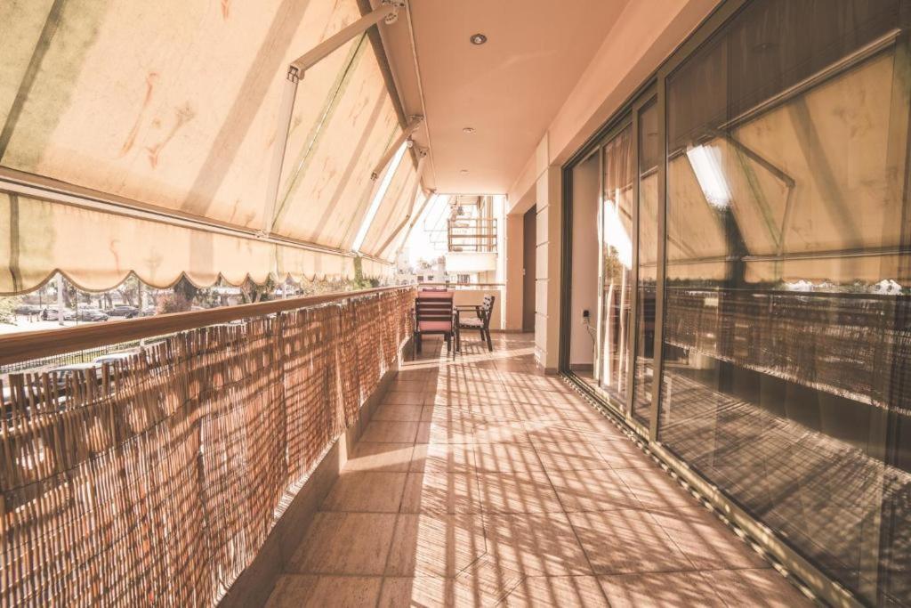 Lazarus 2Bd Apartment In The Center Patras Bagian luar foto