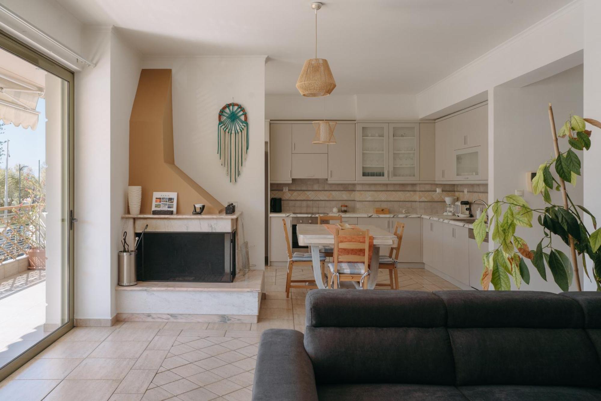 Lazarus 2Bd Apartment In The Center Patras Bagian luar foto